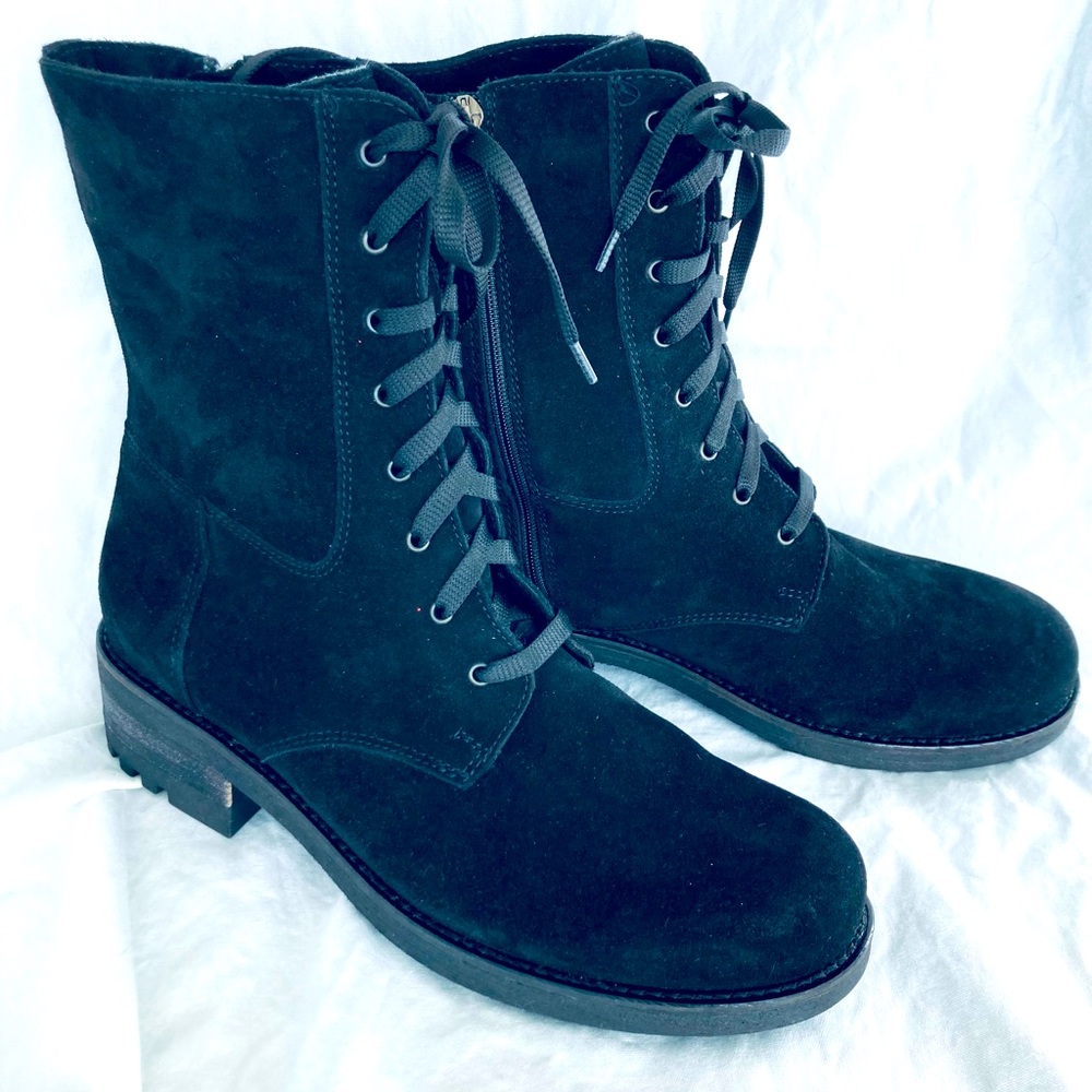 La Canadienne Carolina Black Suede Lace Up Boot size 10 Like New